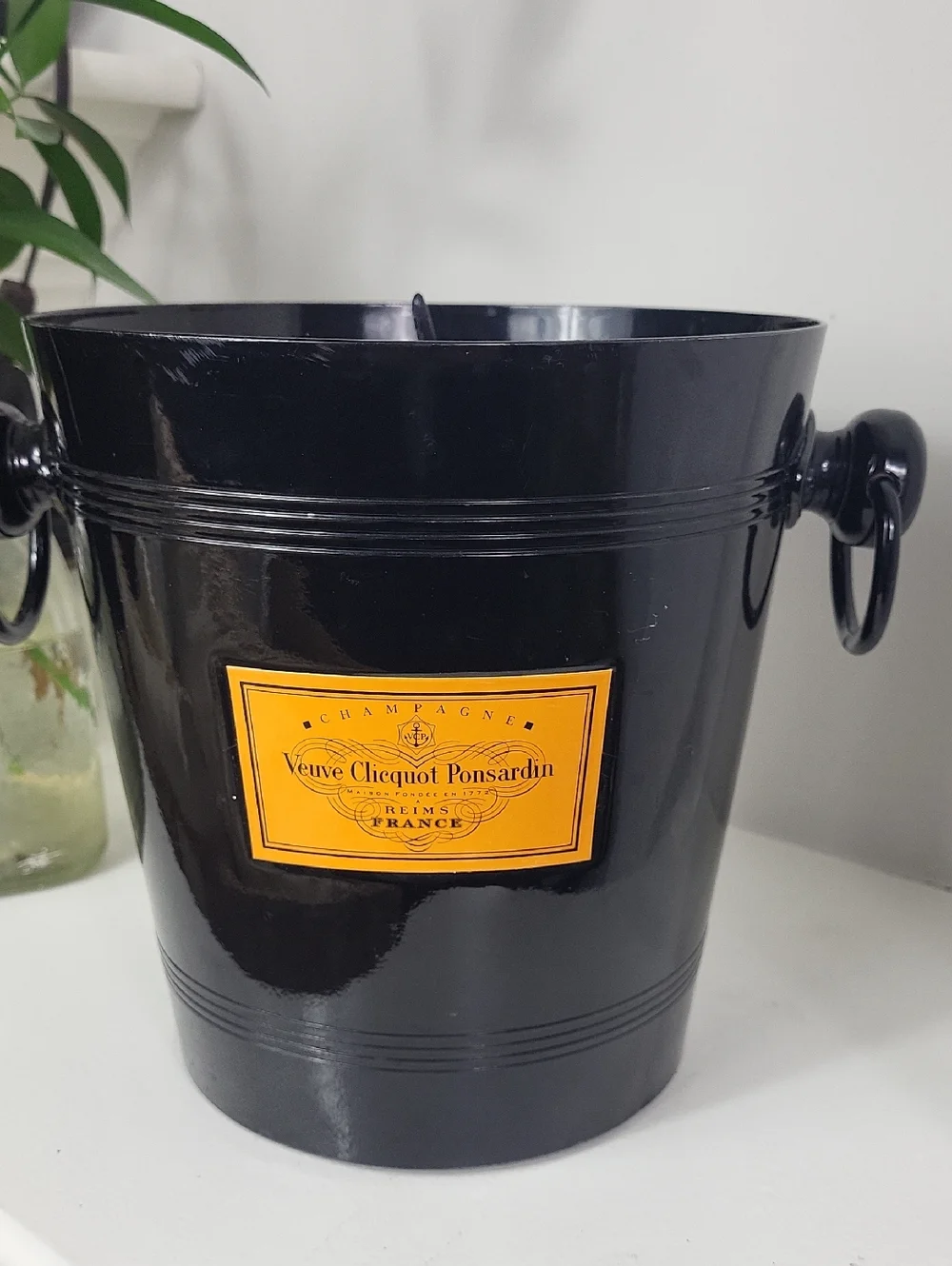 Veuve Clicquot Black‎ Champagne Cooler Bucket Vintage 1998. Size 8